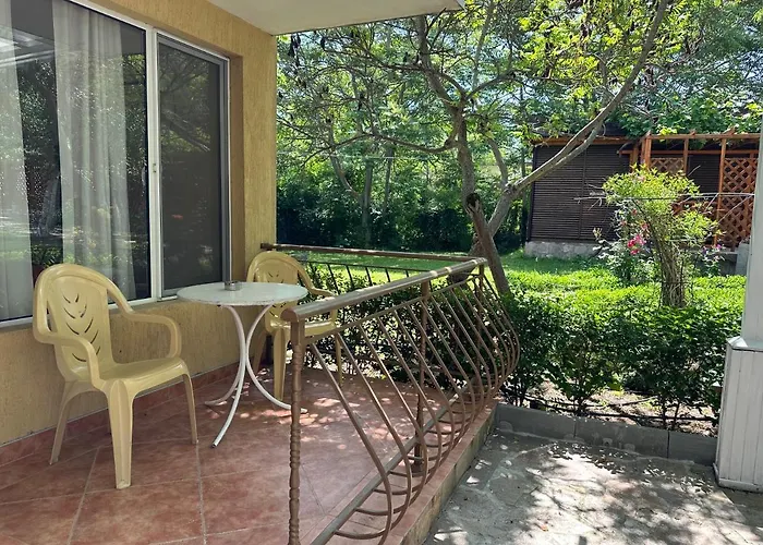 אתר קמפינג Zora -