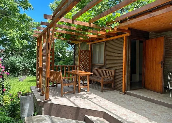 Zora - אתר קמפינג אובזור