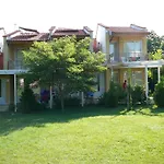 Kemping Zora - 2*
