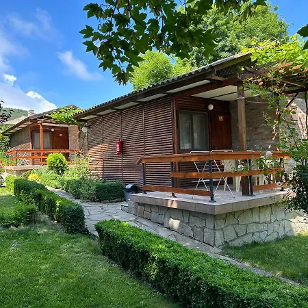 Zora Camping -