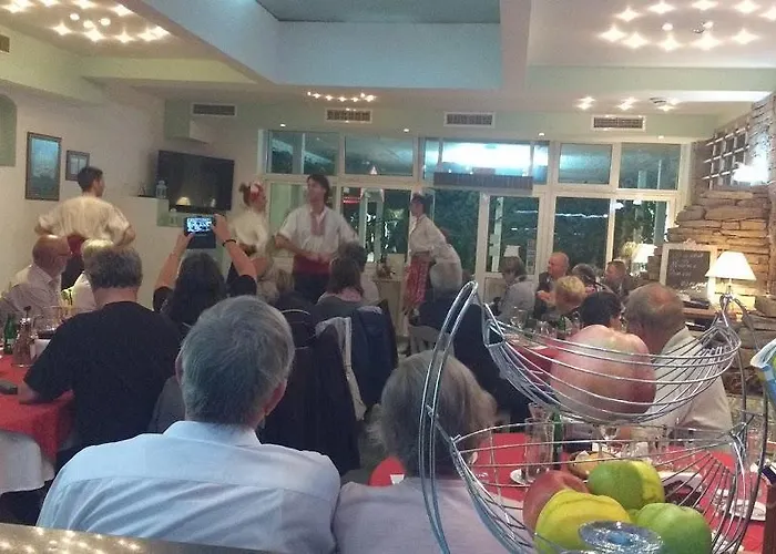 Zora - Campingplads 2*